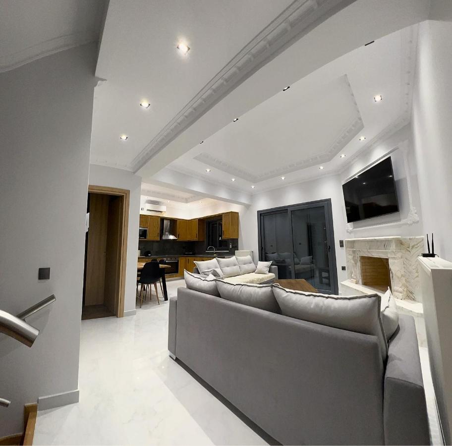 Kontis' Deluxe Furnished Apartment Λουτράκι Εξωτερικό φωτογραφία