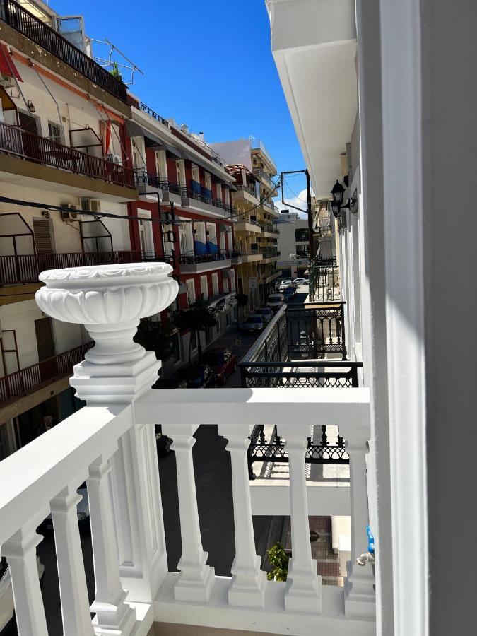 Kontis' Deluxe Furnished Apartment Λουτράκι Εξωτερικό φωτογραφία