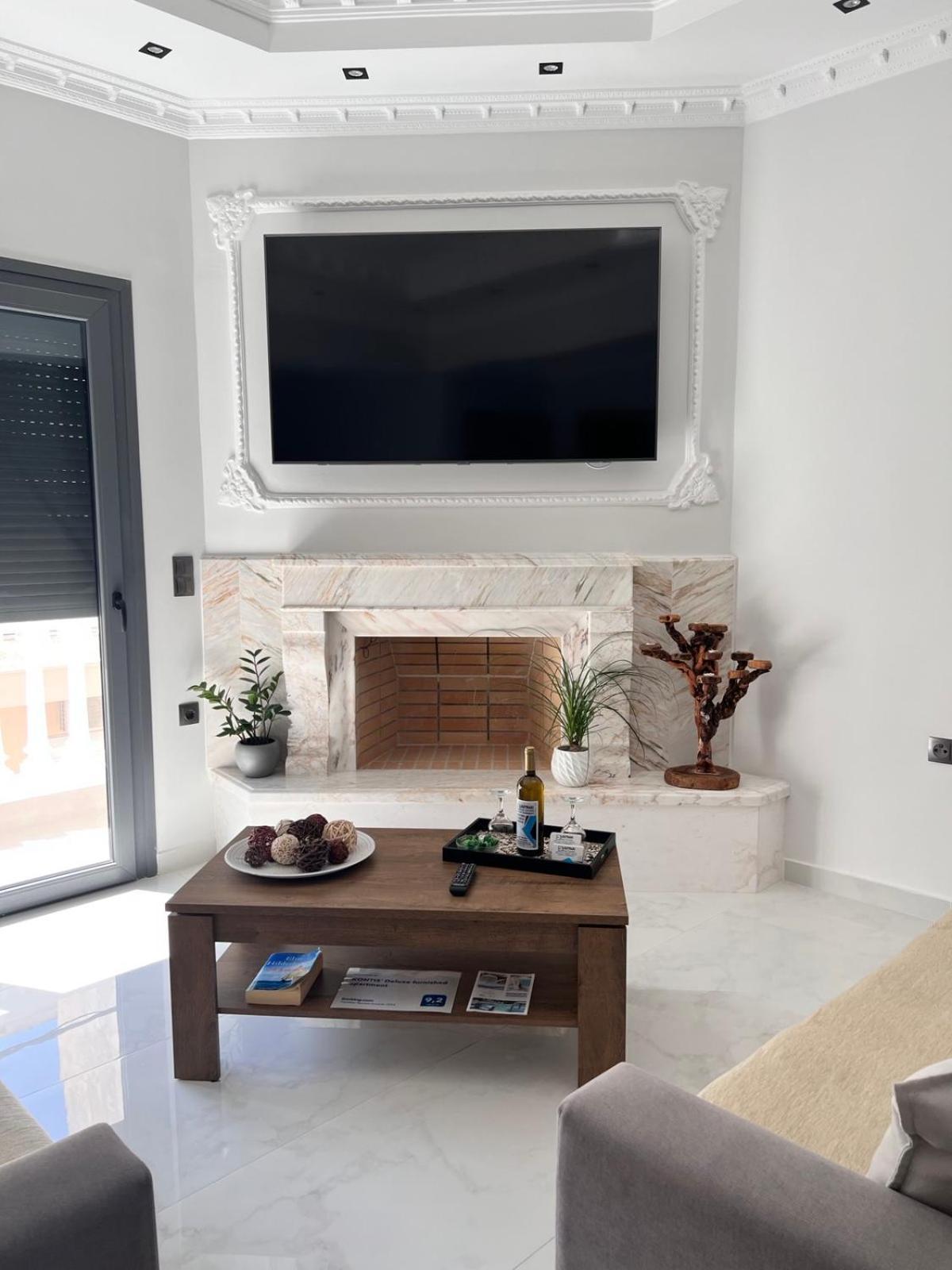 Kontis' Deluxe Furnished Apartment Λουτράκι Εξωτερικό φωτογραφία