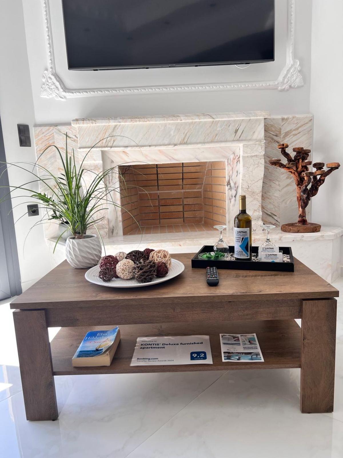 Kontis' Deluxe Furnished Apartment Λουτράκι Εξωτερικό φωτογραφία